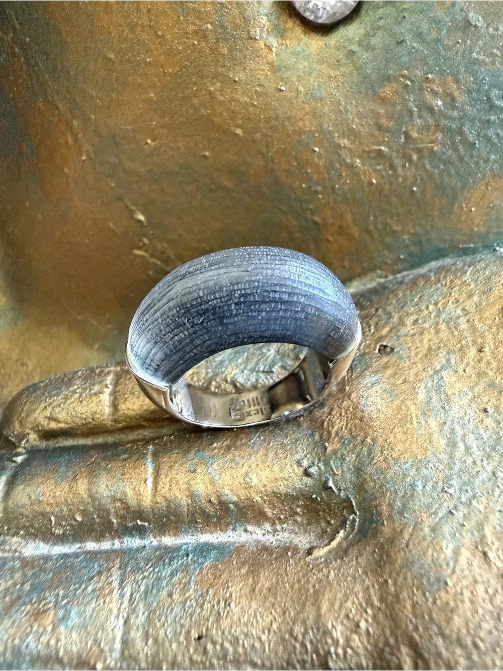 Alexis Bittar Blue Textured Lucite Dome Ring Size 8 Designer Statement